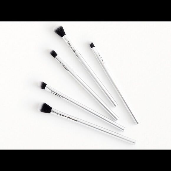 FARAH brushes - Picture 1 of 4